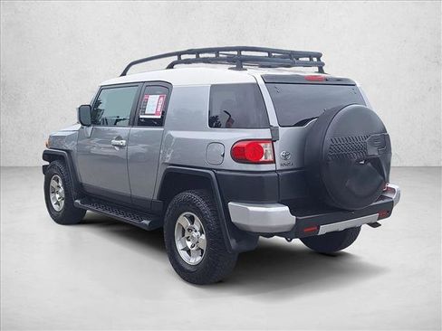 Used 2010 Toyota FJ Cruiser 4WD image 7