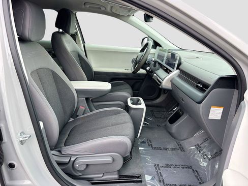 Used 2024 Hyundai Ioniq 5 SEL RWD image 27