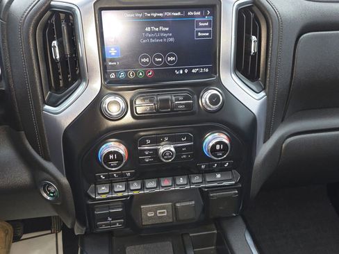 Used 2019 GMC Sierra 1500 SLT w/ SLT Premium Plus Package image 16