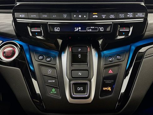 Used 2025 Honda Odyssey Elite image 16