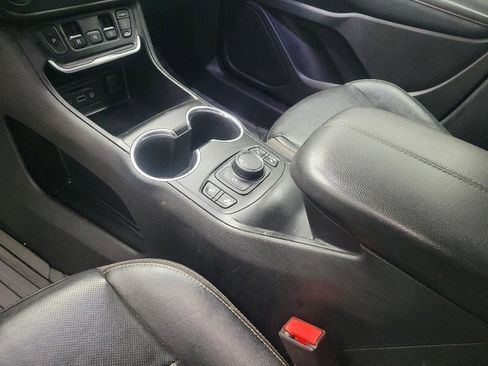 Used 2019 GMC Terrain SLT FWD image 26