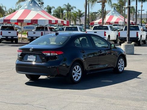 Used 2026 Toyota Corolla LE FWD image 5