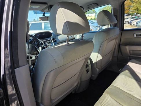 Used 2015 Honda Pilot LX image 16