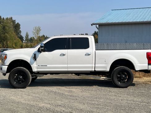 Used 2019 Ford F250 Platinum w/ Platinum Ultimate Package image 7