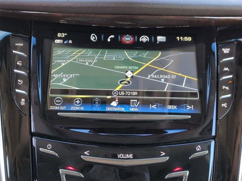 Used 2017 Cadillac Escalade Luxury image 25