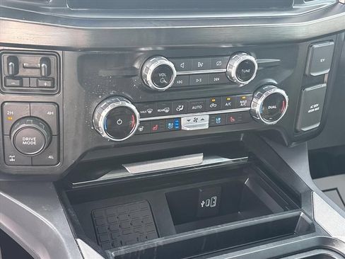 Used 2024 Ford F250 Lariat w/ Lariat Ultimate Package AWD/4WD image 35