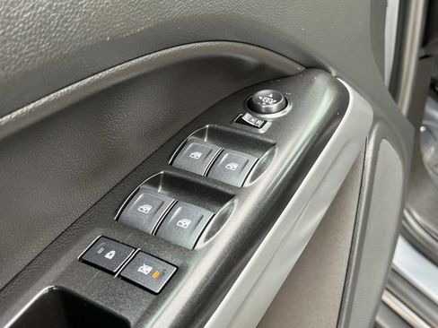 Used 2022 Chevrolet Colorado ZR2 w/ ZR2 Dusk Special Edition AWD/4WD image 29