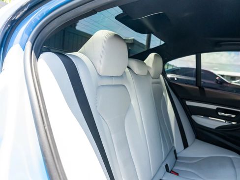 Used 2018 BMW M3 RWD image 22