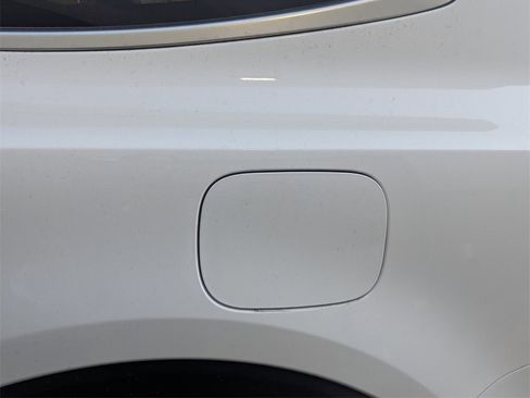 Used 2024 Kia Telluride EX w/ EX Captain's Chair Package image 8