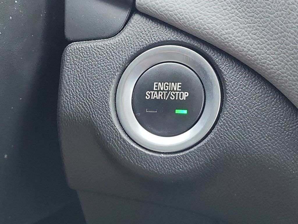 Used 2020 Chevrolet Equinox LS AWD/4WD image 22