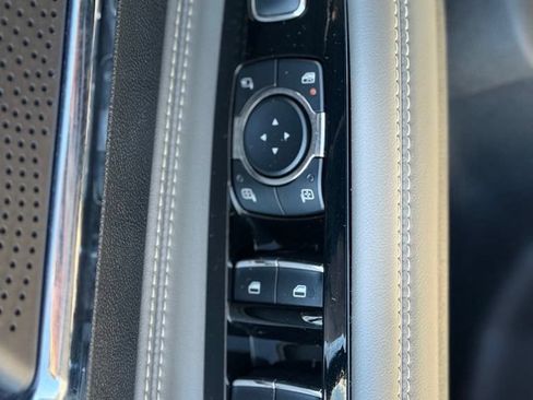Used 2024 Lincoln Corsair AWD w/ Equipment Group 101A image 23