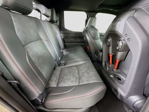 Certified 2025 Toyota Tacoma TRD Pro AWD/4WD image 28