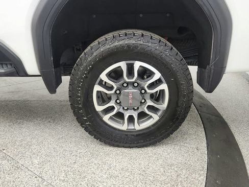 Used 2021 GMC Sierra 2500 AT4 AWD/4WD image 13