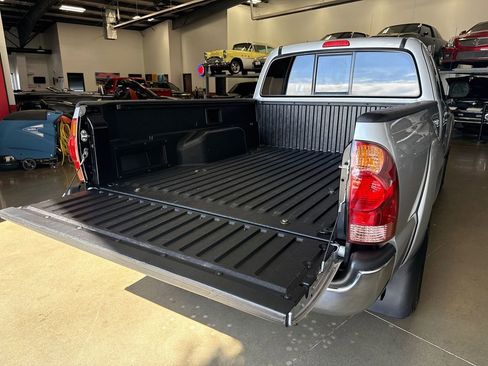 Used 2005 Toyota Tacoma PreRunner image 68