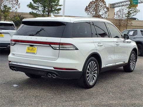 Used 2020 Lincoln Aviator Reserve w/ Equipment Group 201A image 2