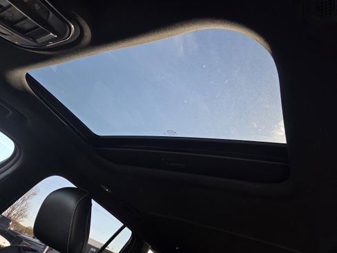 New 2025 Jeep Grand Cherokee L Altitude image 10