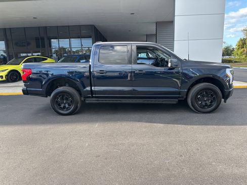Used 2025 Ford F150 Lightning XLT image 2