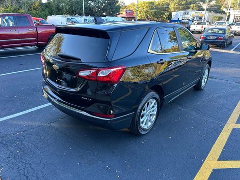 Used 2021 Chevrolet Equinox LT w/ Driver Convenience Package image 7