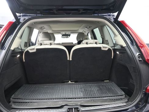 Used 2016 Volvo XC90 T6 Momentum w/ Vision Package image 13