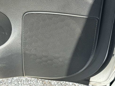 Used 2017 Nissan Sentra SV FWD image 31