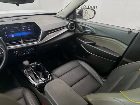 Used 2024 Chevrolet Trax ACTIV w/ Driver Confidence Package FWD image 24