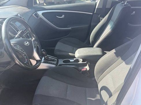 Used 2016 Hyundai Elantra GT w/ Option Group 02 FWD image 15