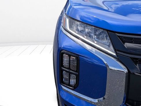 New 2027 Mitsubishi Outlander Sport LE FWD image 9