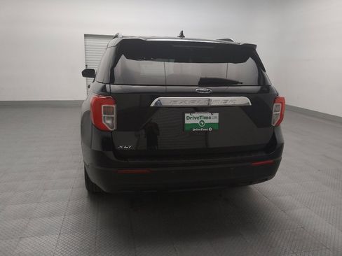 Used 2022 Ford Explorer XLT image 6