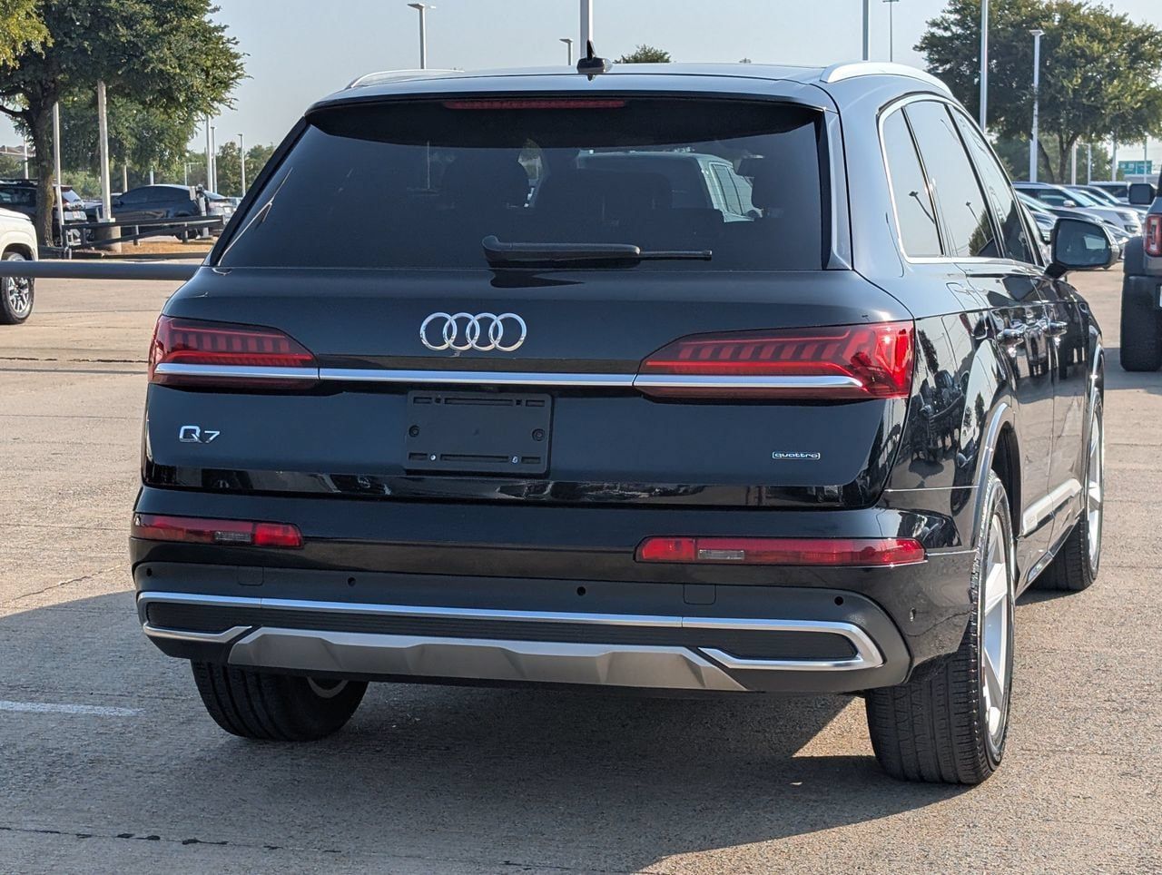 Used 2023 Audi Q7 2.0T Premium Plus w/ Premium Plus Package AWD/4WD image 4