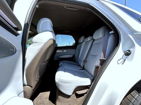 New 2026 Genesis GV70 2.5T Advanced AWD/4WD image 19