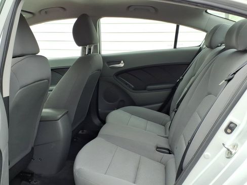 Used 2018 Kia Forte LX w/ LX Rear Camera Package FWD image 9