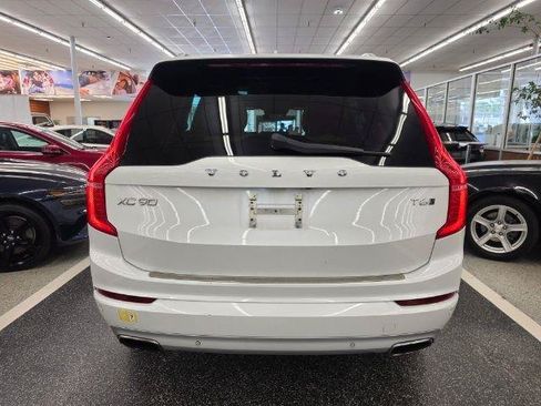 Used 2018 Volvo XC90 T6 Momentum w/ Convenience Package AWD/4WD image 5
