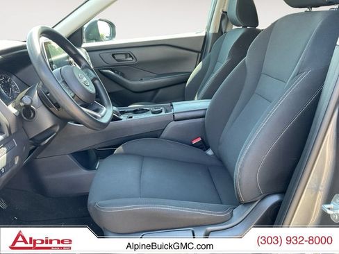Used 2024 Nissan Rogue S AWD/4WD image 9