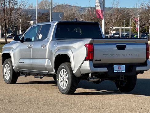 New 2026 Toyota Tacoma SR5 AWD/4WD image 6