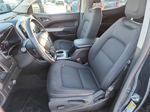 Certified 2017 Chevrolet Colorado LT w/ LT Convenience Package image 17