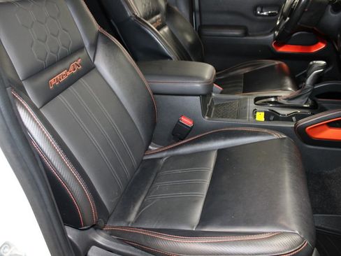 Used 2023 Nissan Frontier PRO-4X w/ Pro-4X Premium Package image 27