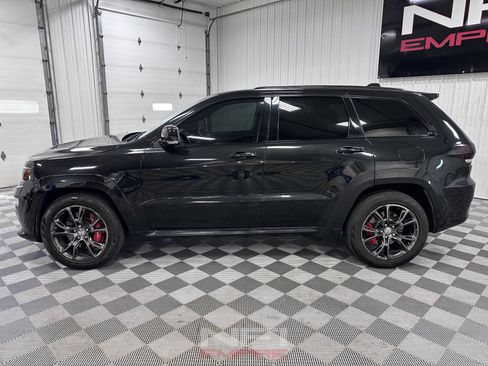 Used 2016 Jeep Grand Cherokee SRT AWD/4WD image 2