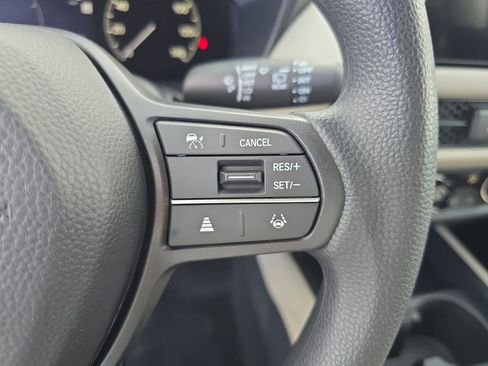 New 2026 Honda HR-V LX image 27