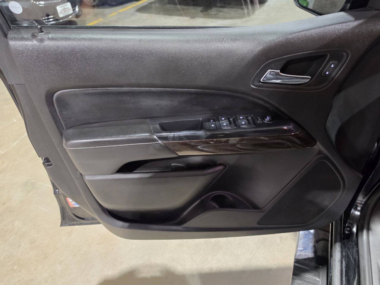 Used 2017 GMC Canyon SLE w/ SLE Convenience Package AWD/4WD image 25