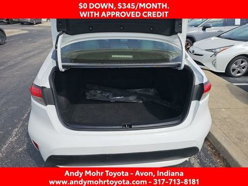 Used 2021 Toyota Corolla LE image 12