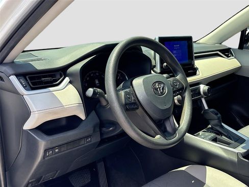 Used 2023 Toyota RAV4 XLE w/ Convenience Package FWD image 9