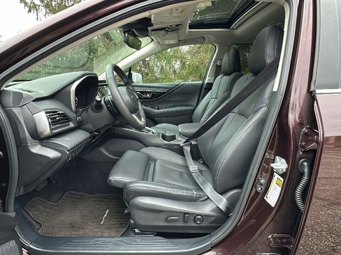 Used 2025 Subaru Outback Limited XT image 13