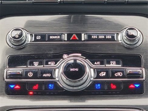 Certified 2023 Lincoln Nautilus Reserve image 29