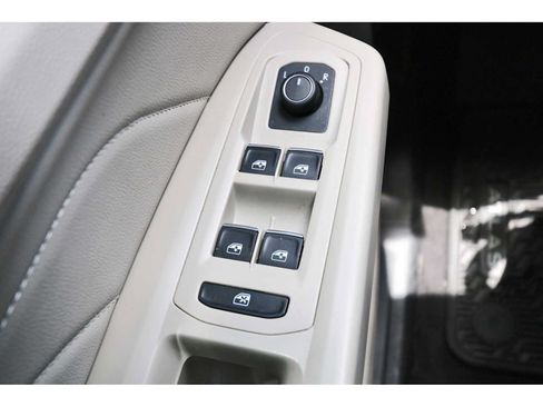 Used 2022 Volkswagen Atlas SE FWD image 21