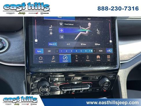 Certified 2023 Jeep Grand Cherokee L Limited AWD/4WD image 32