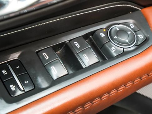 Used 2023 GMC Yukon Denali Ultimate AWD/4WD image 46