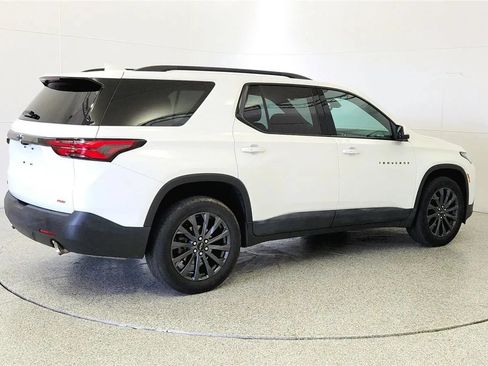 Used 2023 Chevrolet Traverse RS FWD image 7