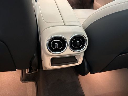 New 2026 Mercedes-Benz GLC 300 GLC 300 image 21