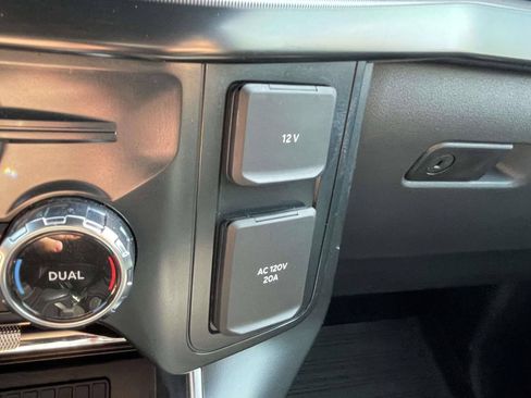Used 2025 Ford F150 Raptor AWD/4WD image 26