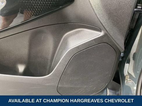 Used 2025 Chevrolet Trax LT FWD image 32